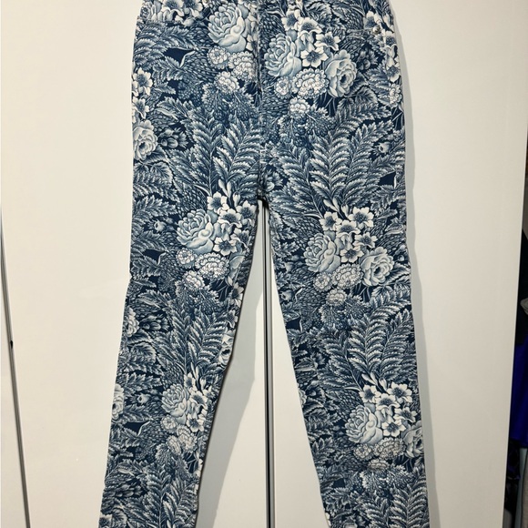 Vintage Ralph Lauren size 26 Floral Patterned Pants in Blue and White high rise - Picture 8 of 12